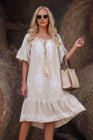 Рокля “Beige Boho Meadow” – бежова рокля с бели етно орнаменти арт.1852